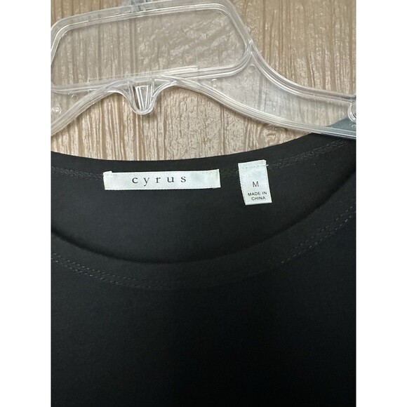 Cyrus Black Puff Ruffle Sleeve‎ Blouse Size Medium T-Shirt 1/2 Sleeve Casual - Picture 3 of 6